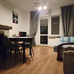 Z Ogrodkiem Czapli * Varšava